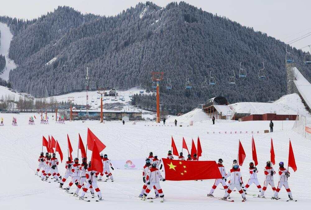 雪运动成就新疆文旅新名片开元ky棋牌新华全媒+冰(图13)