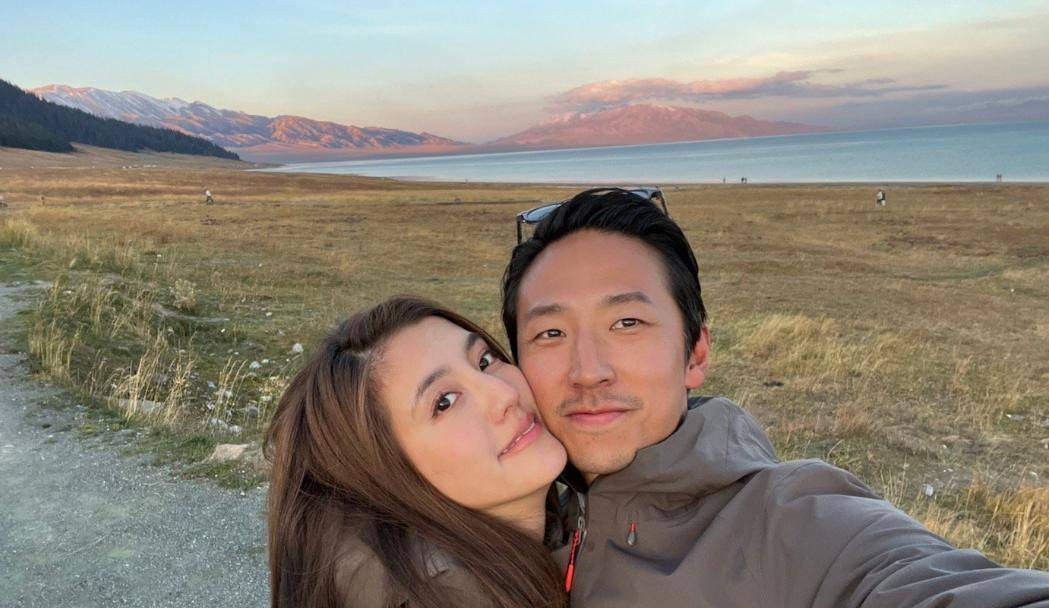 富态大长腿吸睛施伯雄秃头被嘲老嫂子开元棋牌试玩吴千语夫妻现身上海面相(图18) 富态大长腿吸睛施伯雄秃头被嘲老嫂子开元棋牌试玩吴千语夫妻现身上海面相(图18)